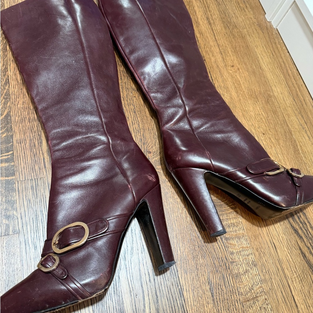 Chic Maroon Heeled Boots
